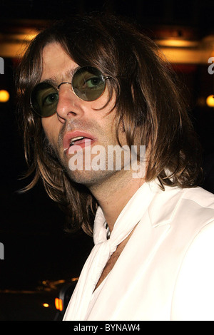 Liam Gallagher seinen Bruder Noel Geburtstag verlassen Partei im Kitts Nightclub London, England - 26.05.07 Stockfoto