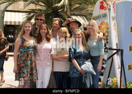 Beau Bridges und Jeff Bridges mit ihren Familien-Premiere von 'Surfs Up' - Ankünfte im Mann Village Theater Westwood statt, Stockfoto
