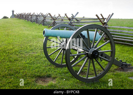 USA, Pennsylvania, Gettysburg, US Army Kanone und Lattenzaun sind Teil des Civil War Memorial Stockfoto