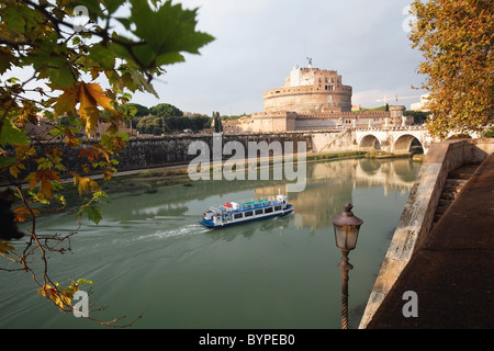 Blick auf Castel San ' Angelo auf dem Tiber, Rom, Italien Stockfoto