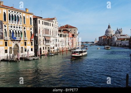 Blick auf den Canal Grande von der Akademie-Brücke, Venedig, Italien Stockfoto