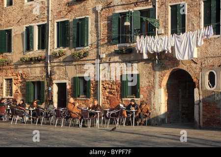 Café am Campo Santa Margherita, Venedig, Italien Stockfoto