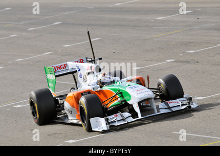 Adrian Sutil (GER) in der Kraft Formel 1 Indien Rennwagen im Februar 2011 Stockfoto