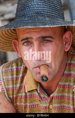 Kuba, Pinar Del Rio Region Viñales (Vinales) Bereich. Tabak-Knecht. Stockfoto