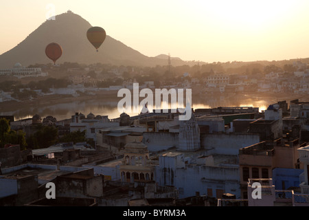 Ansicht der Pushkar-See bei Sonnenuntergang Stockfoto