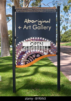 Selektiven Fokus auf einer Aborigine-Kunst-Galerie anmelden Kings Park, Perth, Western Australia Stockfoto