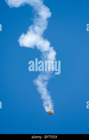 Gijón, Asturien, Spanien. Internationales Luftfestival, über dem Strand von San Lorenzo, dem repräsentativsten des Landes. Stockfoto