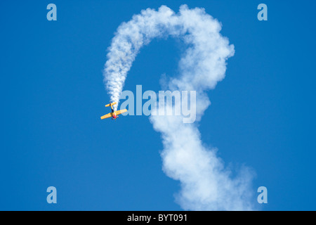 Gijón, Asturien, Spanien. Internationales Luftfestival, über dem Strand von San Lorenzo, dem repräsentativsten des Landes. Stockfoto