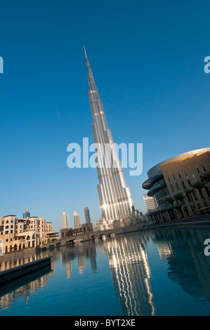 Burj Al Kalifa, weltweit höchsten Gebäude; Dubai, Vereinigte Arabische Emirate. Stockfoto