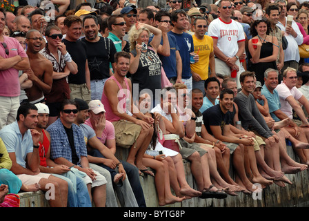 Atmosphäre 32. jährlichen Invasion der Pinien von Cherry Grove Drag queens Fire Island, New York - 04.07.07 Stockfoto