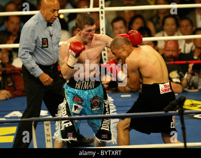 Ricky "Hitman" Hatton und Jose Luis Castillo Ricky Hatton behielt seinen Jr. Weltergewicht Titel gegen mexikanische Bekämpfung Jose Luis Stockfoto