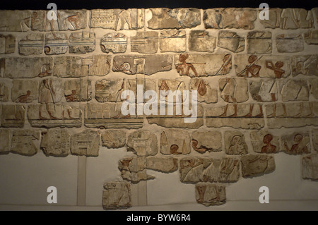 Ägyptische Kunst. Talatat Wände aus dem Tempel von Amenophis IV. Lagerung von Gütern im Tempel. Ägypten. Stockfoto