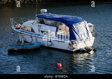 Freude Boot im Innenhafen bei Dunbar, East Lothian, Schottland. Stockfoto