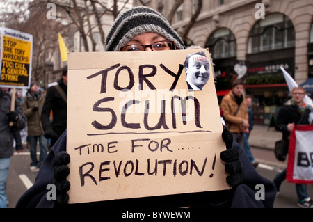 Demonstration der studentischen Protest gegen Kürzungen bei den Studiengebühren Gebühren London 2011 Stockfoto