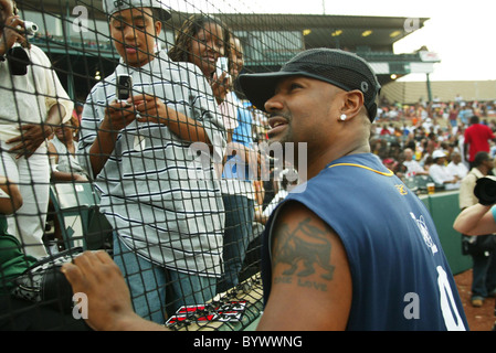 Gäste 2007 Allen Iverson Celebrity Softball spielen an Bowie Baysox Stadion Bowie, Maryland - 14.07.07 Stockfoto