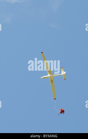 Schirm zum Zeitpunkt der Veröffentlichung von seiner Winde Start Mechanismus gezeigt Stockfoto