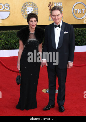 GEORGINA SIMPSON ANTHONY ANDREWS 17. jährliche SCREEN ACTOR GUILD AWARDS Ankünfte DOWNTOWN LOS ANGELES Kalifornien USA 30 Janu Stockfoto