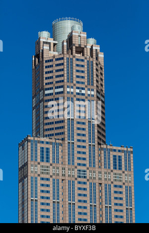 Detail des Gipfels des Wolkenkratzers Gebäude am 311 South Wacker Drive in Chicago, USA Stockfoto