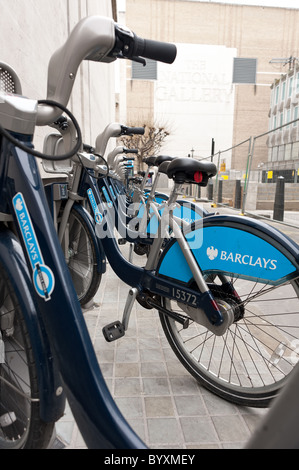 Transport für London-Zyklus zu arbeiten, Zyklus-Verleih-Schema. Londons Fahrradverleih oder Boris Bike Verleih Schema. Stockfoto