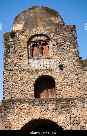 Turm am Eingangstor zum Debre Berhan Selassie Kirche in Gonder Stockfoto