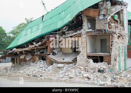 nach dem Erdbeben brach ein Gebäude; Port-au-Prince, haiti Stockfoto