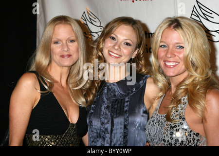 Cynthia Preston, Tamara Braun und Alicia Leigh Willis 4th jährliche Abend With The Stars statt, an der Fassade in Hollywood Los Stockfoto