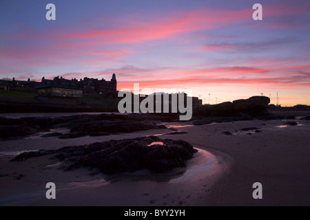 Sonnenuntergang von Doo Craigs St Andrews, Fife Schottland Stockfoto