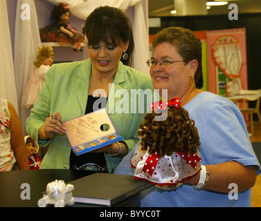 Marie Osmond Child star Sängerin Marie Osmond kümmert sich der "Washington D.C. Sammler Puppe und Teddy Bear Show" statt, bei der Stockfoto