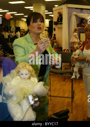 Marie Osmond Child star Sängerin Marie Osmond kümmert sich der "Washington D.C. Sammler Puppe und Teddy Bear Show" statt, bei der Stockfoto