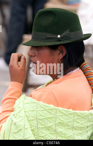 Aufgenommen am Zumbahua Samstag Indiomarkt, Ecuador, in der Nähe von Latacunga und Quilotoa Kratersee Stockfoto