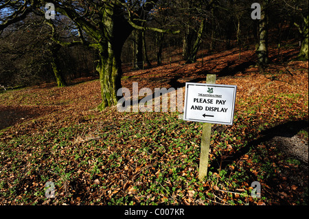 National Trust Zahlen und Zeichen Mam Tor Derbyshire England uk anzeigen Stockfoto