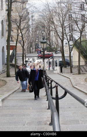 Treppen, die aus "Sacre Coeur", das "Viertel Montmartre" von Paris. Stockfoto