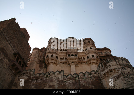 Zinnen erbaute Sandsteinfelsen Meherangarh Fort, vielbereiste, Rajasthan Stockfoto