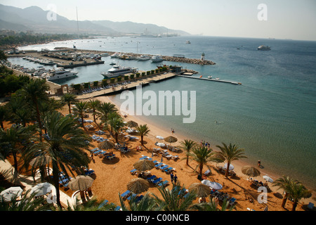 Blick über die Strände von Aqaba, Jordanien. Stockfoto