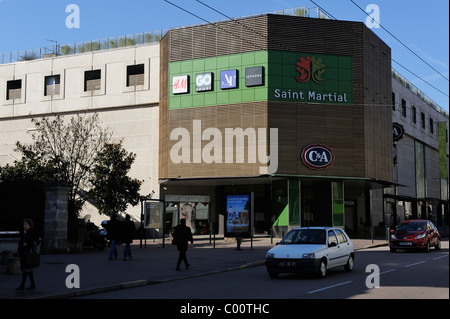 Stock Foto des Einkaufszentrums St. Martial in Limoges, Frankreich. Stockfoto