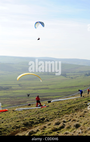 Gleitschirme Derbyshire Peak District England uk Stockfoto