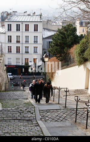 Treppen, die aus "Sacre Coeur", das "Viertel Montmartre" von Paris. Stockfoto