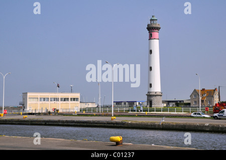 Leuchtturm von Ouistreham im Département Calvados in der Region Basse-Normandie Frankreich Stockfoto