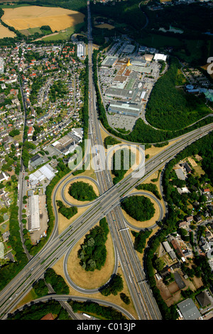 A43 und A40 Autobahnkreuz, Ruhr-Park Bochum Einkaufszentrum, Luftaufnahme, Ruhr. 2010 Aktion Still-Leben auf der A 40, Bochum Stockfoto