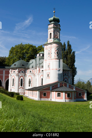 Karlskirche, die Karlskirche in Volders, Tirol, Österreich, Europa Stockfoto