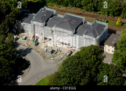 Luftaufnahme, Hauptbahnhof in Arnsberg in Christo einwickeln, Arnsberg, Nordrhein-Westfalen, Deutschland, Europa Stockfoto