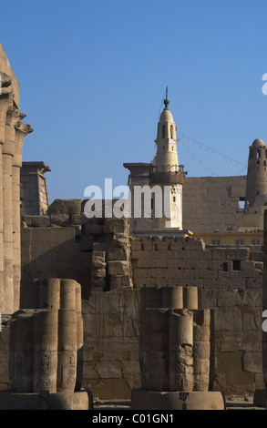 Ägypten. Luxor. Moschee von Abu El-Haggag wurde innerhalb der Tempel von Luxor während des Ayyubiden-Sultans gebaut. Stockfoto