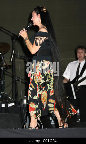 Crystal Gayle erklingt in der Pool-/ Konzertreihe im Silverton Hotel and Casino Las Vegas, Nevada - 04.08.07 Stockfoto