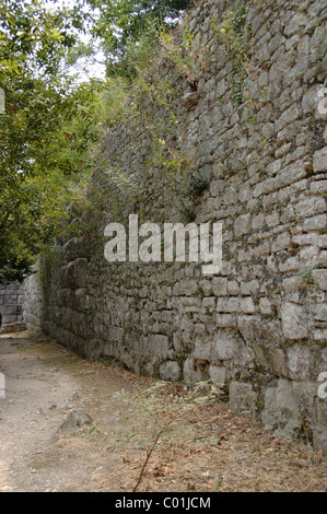 Albanien. Butrint. Zyklopischen Mauern der antiken Stadt, aus dem 4. Jahrhundert v. Chr. hellenistischer Zeit. Stockfoto