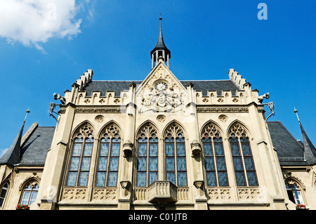 Erfurter Rathaus im neugotischen Stil oder Neo-gotischen Stil erbaut, Fischmarkt Fisch Markt, Erfurt, Thüringen, Deutschland, Europa Stockfoto