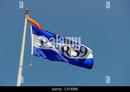 Flagge von Pier 39 an der Fishermans Wharf, San Francisco, Kalifornien, USA, Amerika Stockfoto