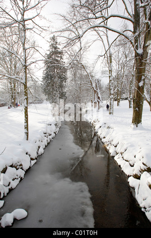 Eine winterliche Flusslandschaft in Devon Stockfoto
