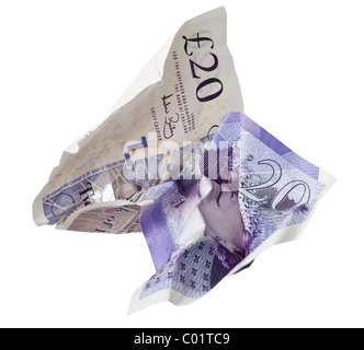 Zerknitterte £20 Bank von England Banknote gegen einen reinen weißen Hintergrund isoliert Stockfoto