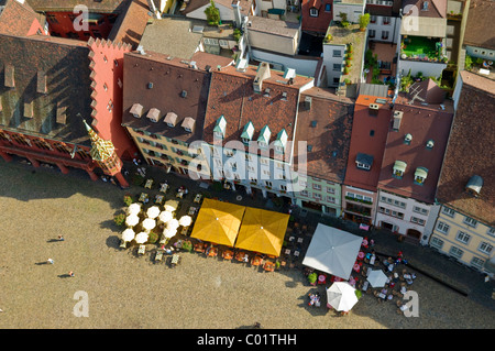 Altes Kaufhaus Kaufhaus und Muenstermarktplatz Platz von oben, Freiburg Im Breisgau, Baden-Württemberg Stockfoto