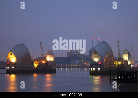 River Thames Flood Barrier, Abendlicht, Woolwich, Greenwich, London, England, UK, Deutschland, GB, Großbritannien, Stockfoto